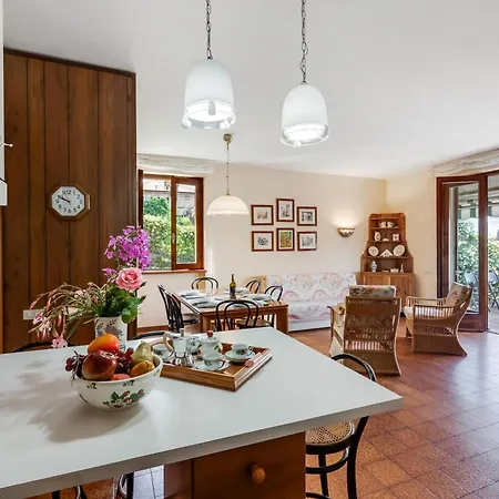 Casa Virginia Лавено-Момбелло